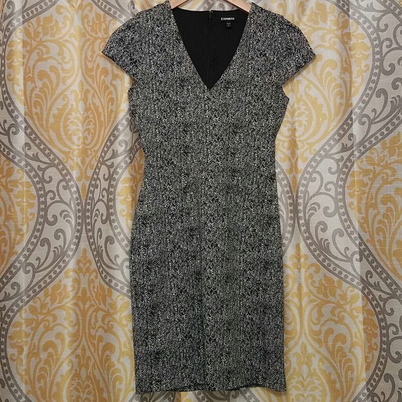 Express Black & White Dress - Picture 1 of 8